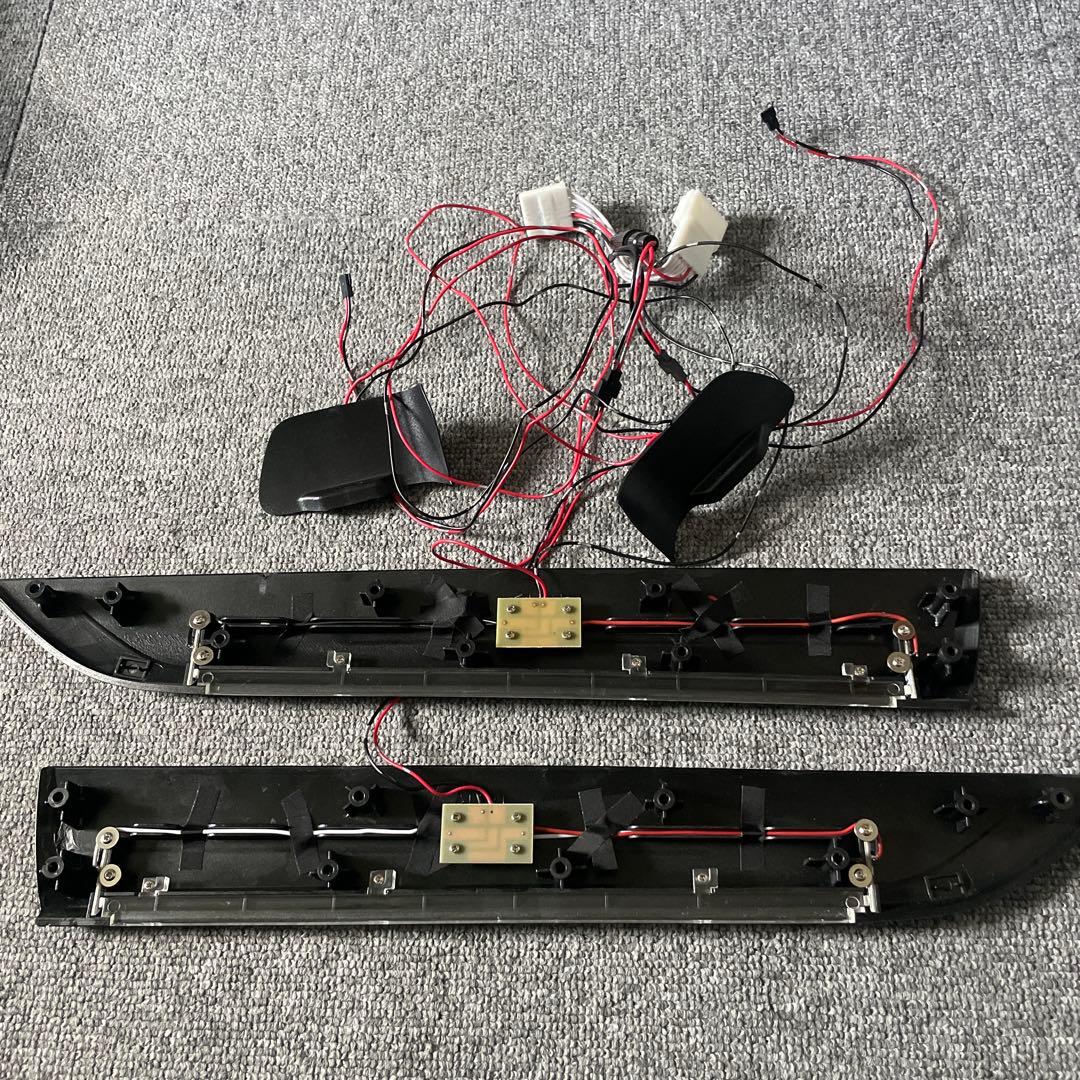 30 アルファード　ヴェルファイア　ドアイルミネーション