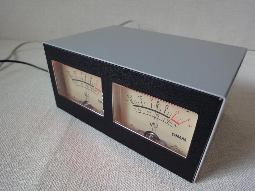 自作ステレオVUメーター198号機（YAMAHAピーク表示付）