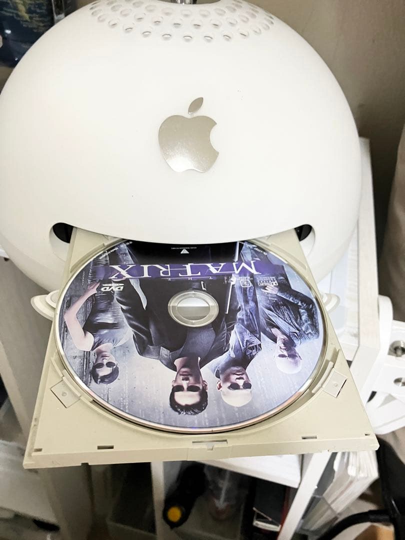 iMac G4 フラットパネル700MHz 768MB MacOS10.3