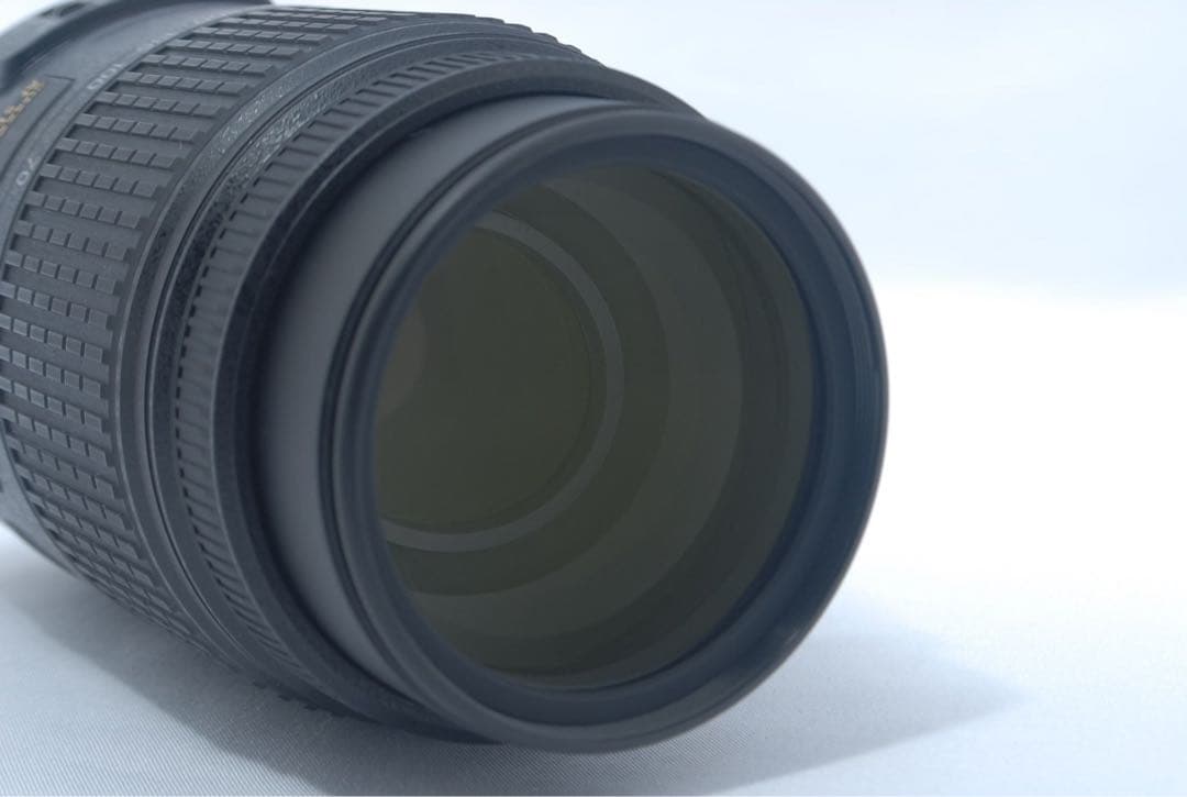【外観極上美品】Nikon 望遠レンズ AF-S DX 55-300mm VR
