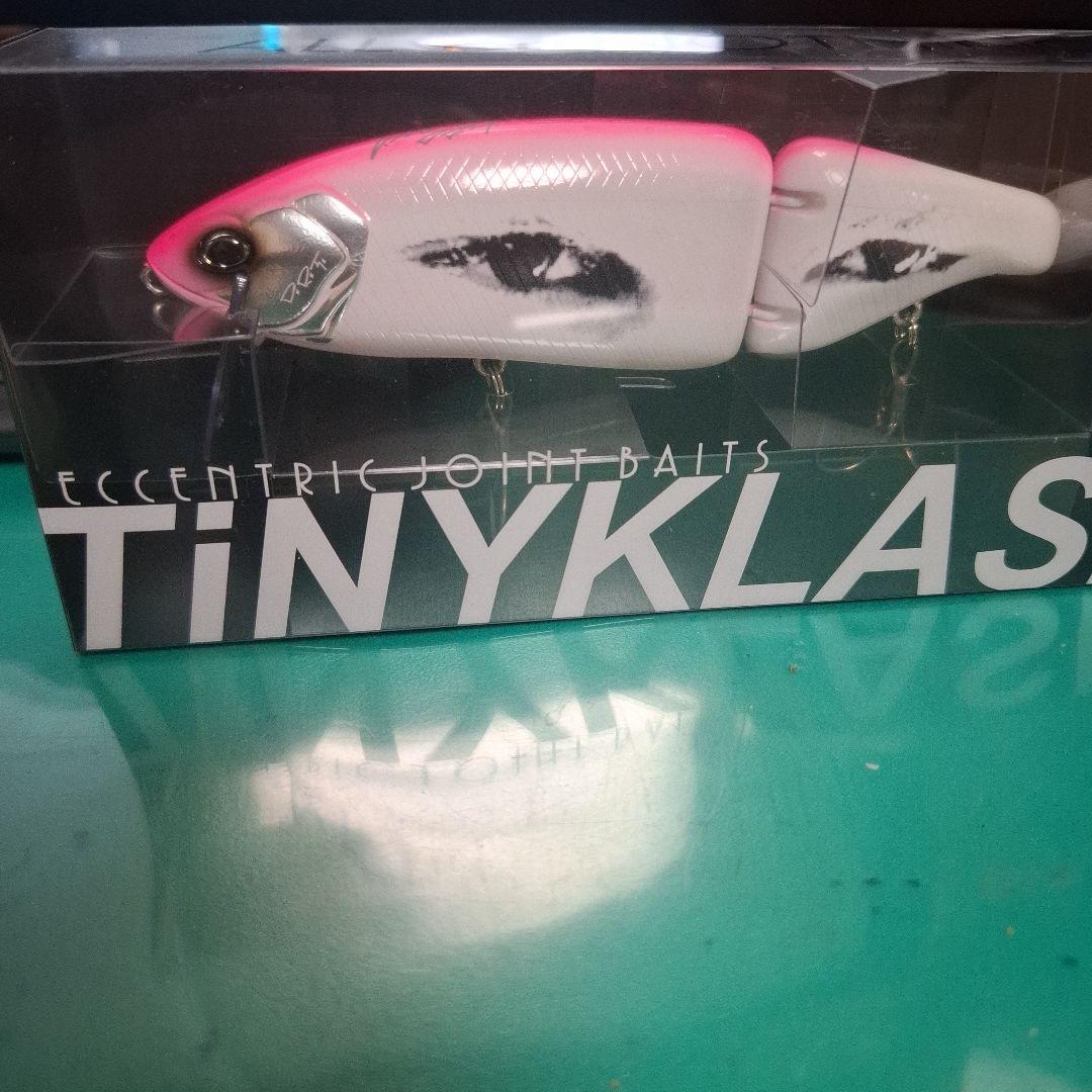 DRT タイニークラッシュ レベルアイ rebel eye replica