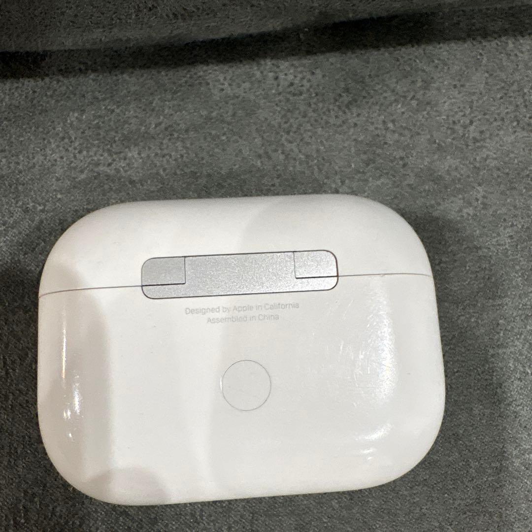 Apple AirPods Pro 第2世代　ワイヤレスイヤホン　ライトニング