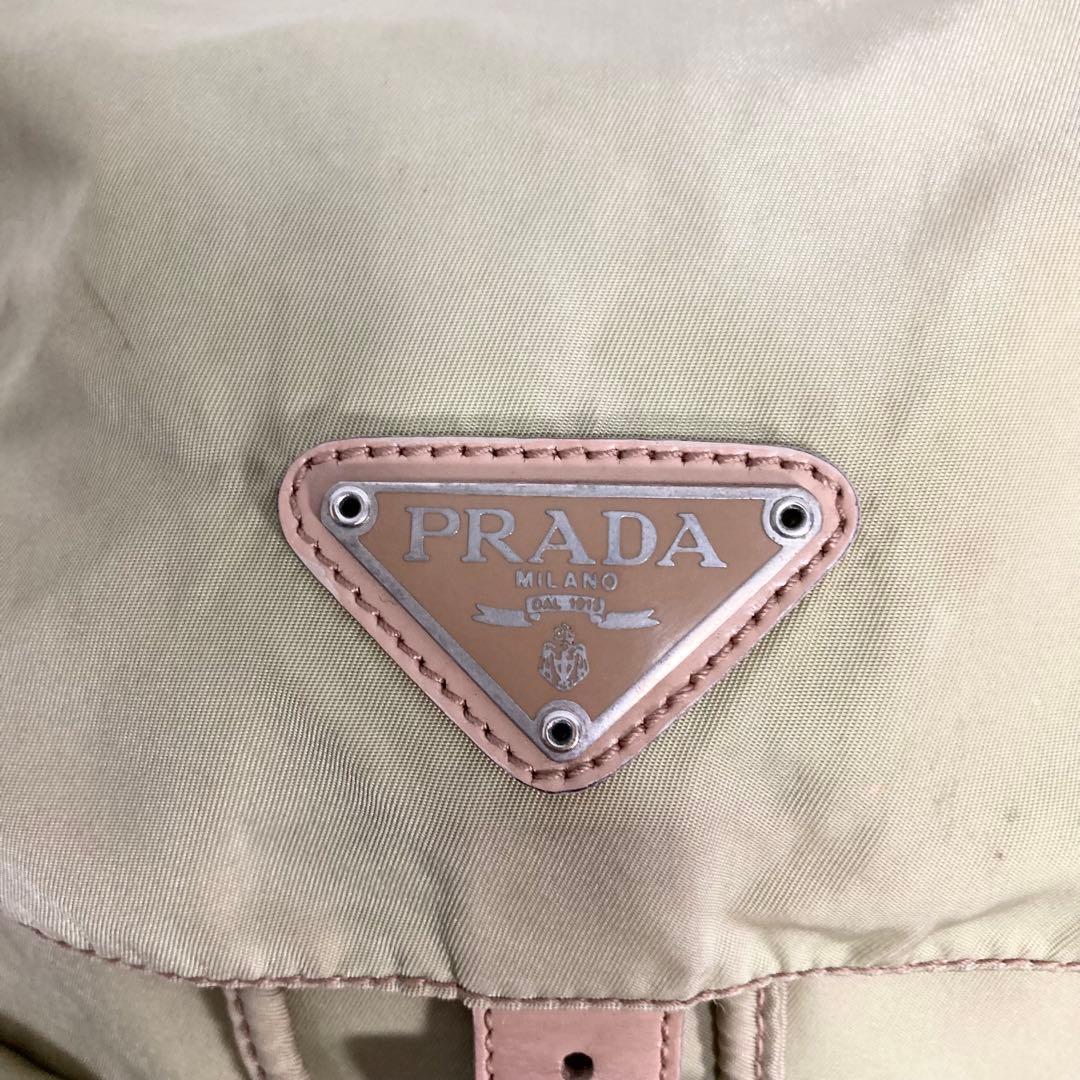 プラダ ナイロン リュック バックパック 三角ロゴ 金具 大容量 多機能 A4