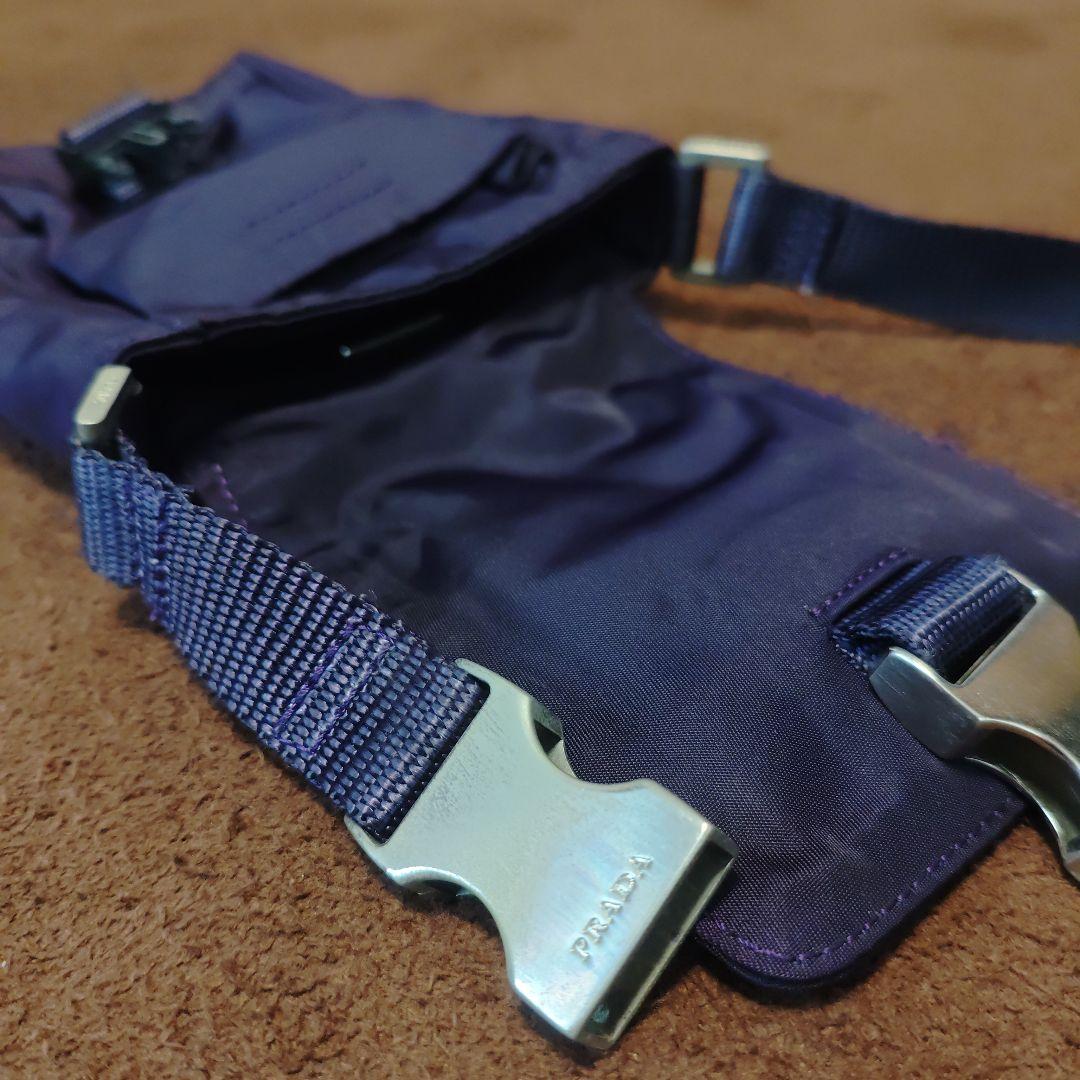 PRADA スマホショルダーバッグ