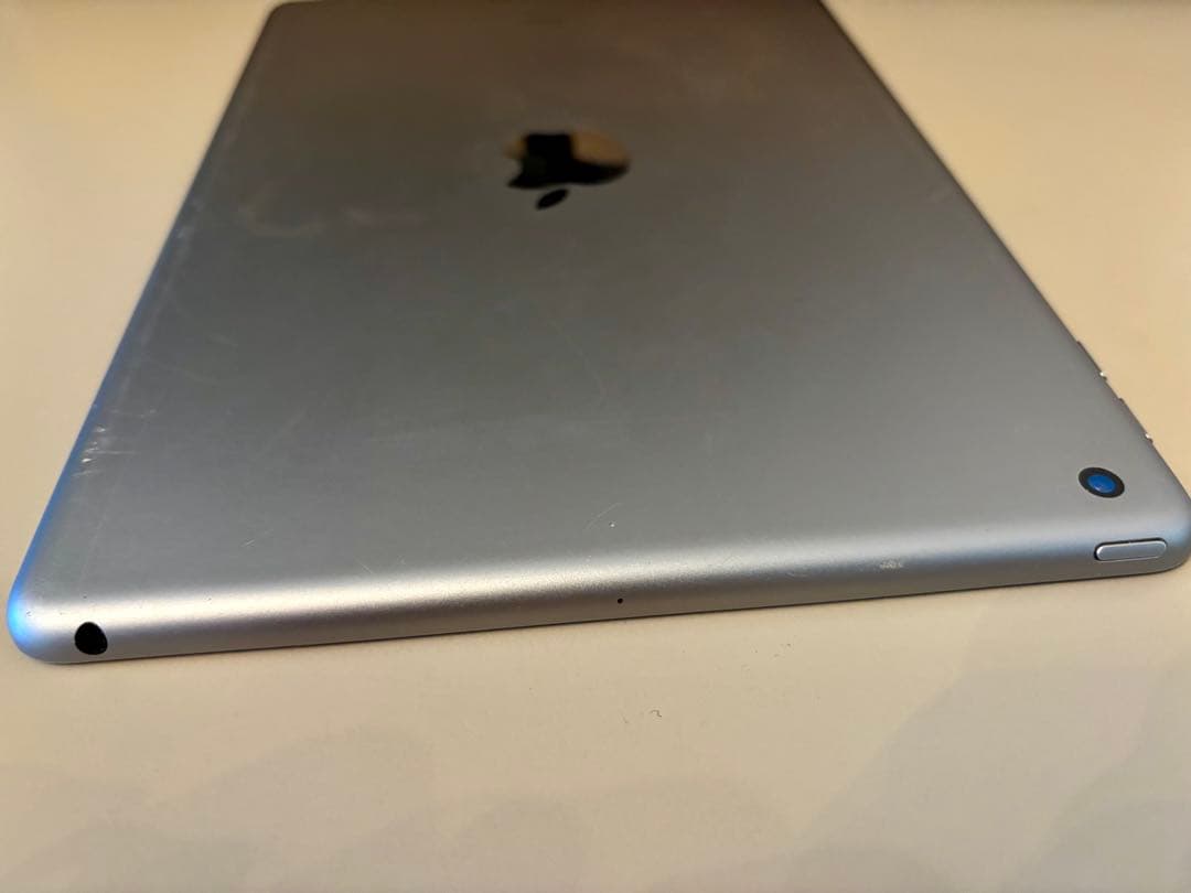 iPad6世代 9.7インチ 32GBスペースグレイ+Apple Pencil