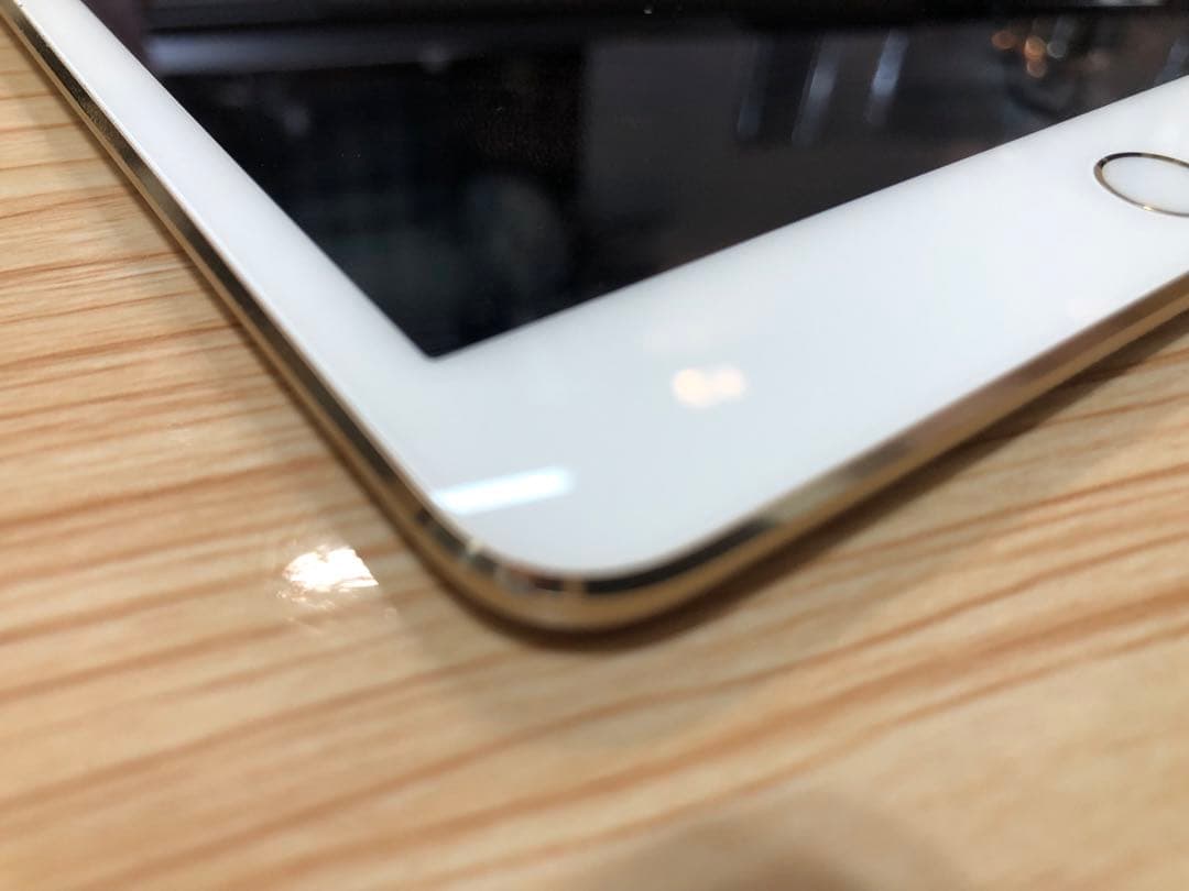 iPad本体 iPad mini4 Wi-Fi Cellular A1550 16GB