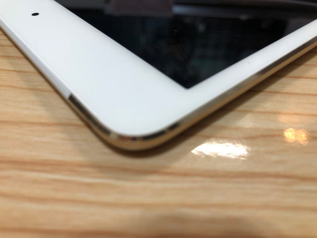 iPad本体 iPad mini4 Wi-Fi Cellular A1550 16GB