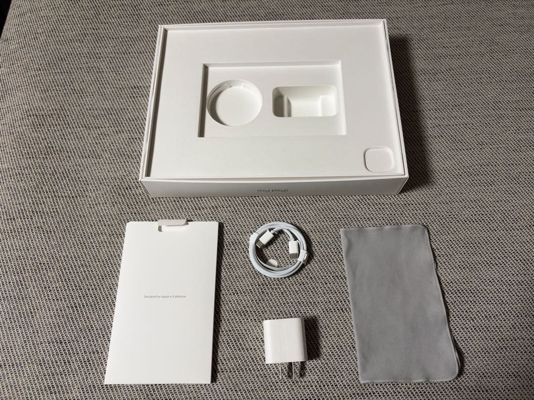 【ほぼ新品】13インチiPad Pro(M4) Nano-texture 1TB