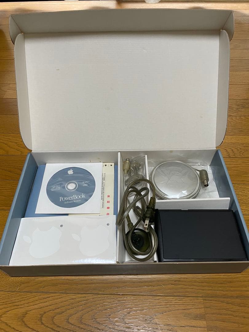 Apple PowerBook G3 本体 + 付属品　ジャンク品