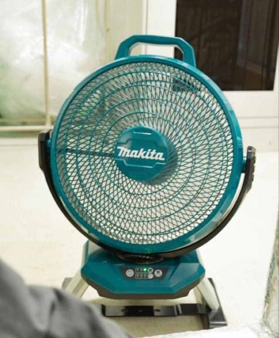 マキタ　扇風機　cf301dz サーキュレーター　18v