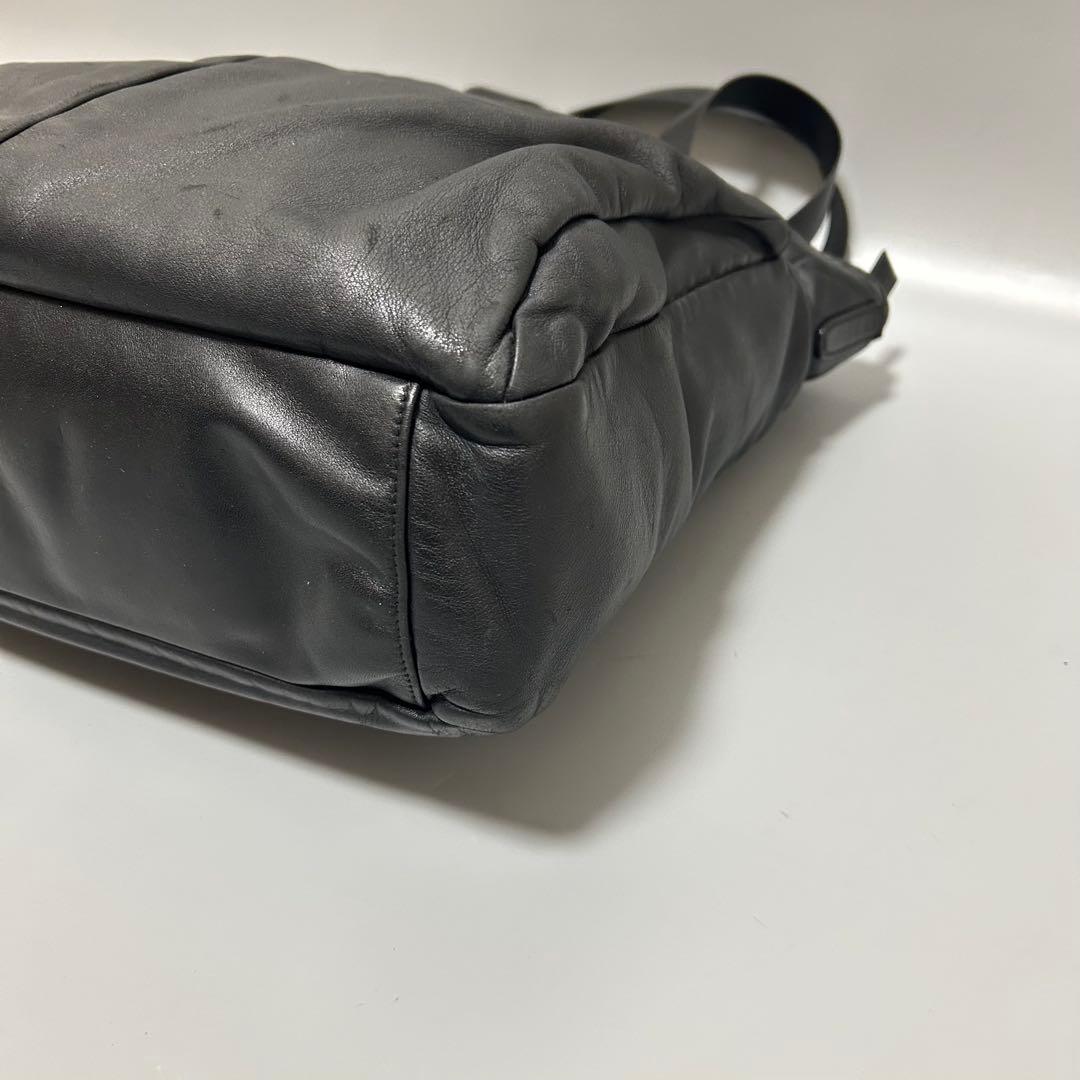 PRADA プラダ ハンドバッグ トートバッグ エンボスロゴ ブラックDMK専用