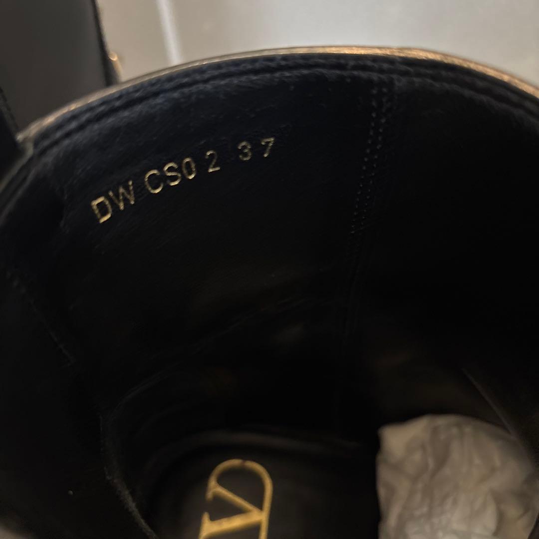 Valentino ユニークフォーム カーフスキンアンクルブーツ スタッズ37