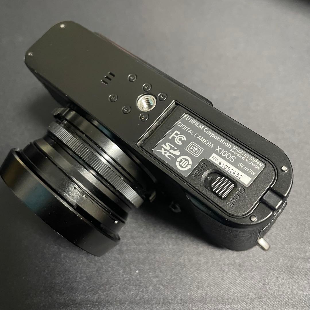 【値下げ中】FUJIFILM X100S ブラック S数9400回 美品