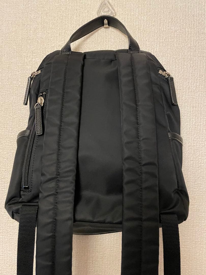 agnès b. 黒リュック・バックパック