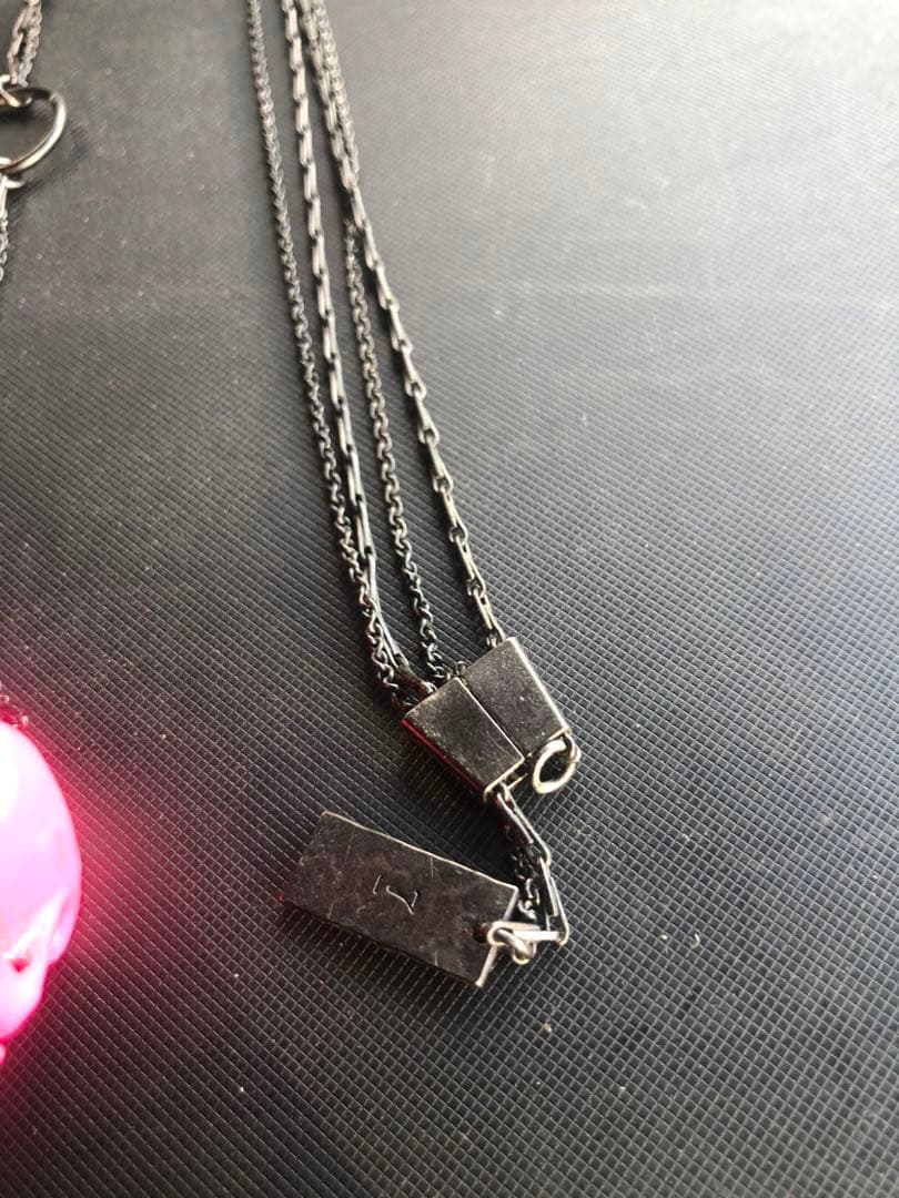 ユリウス：JULIUS 真鍮製スカル 4連チェーンロングネックレス