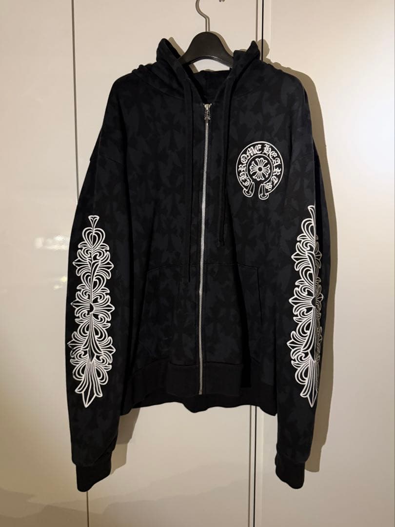 CHROME HEARTS セメタリークロスジップアップフーディー