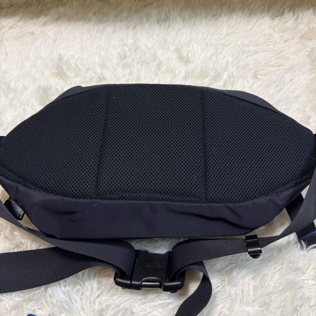 PORTER ボディバッグ　レザー　ナイロン　カラー(ブラック) ポーター