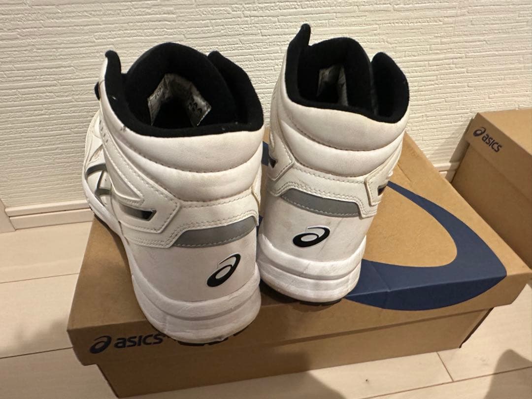 ASICS ハイカットシューズ ホワイト/ブラック