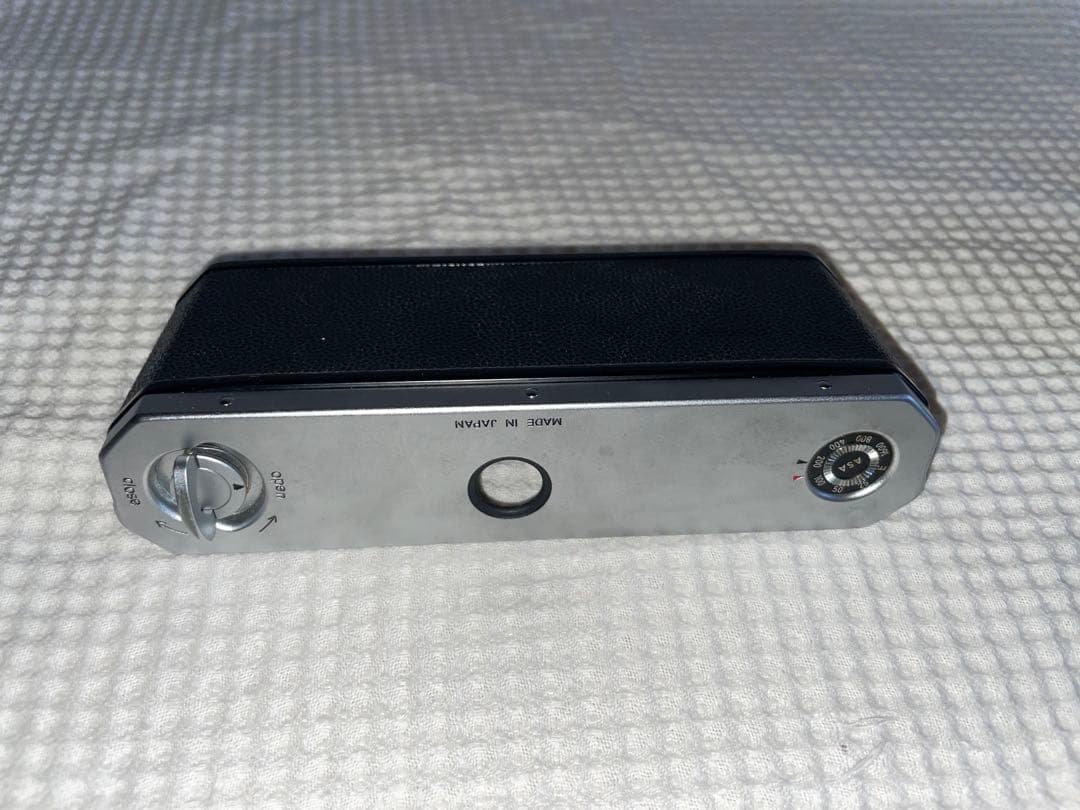 Nikon F 一眼レフカメラ 35mm フィルム