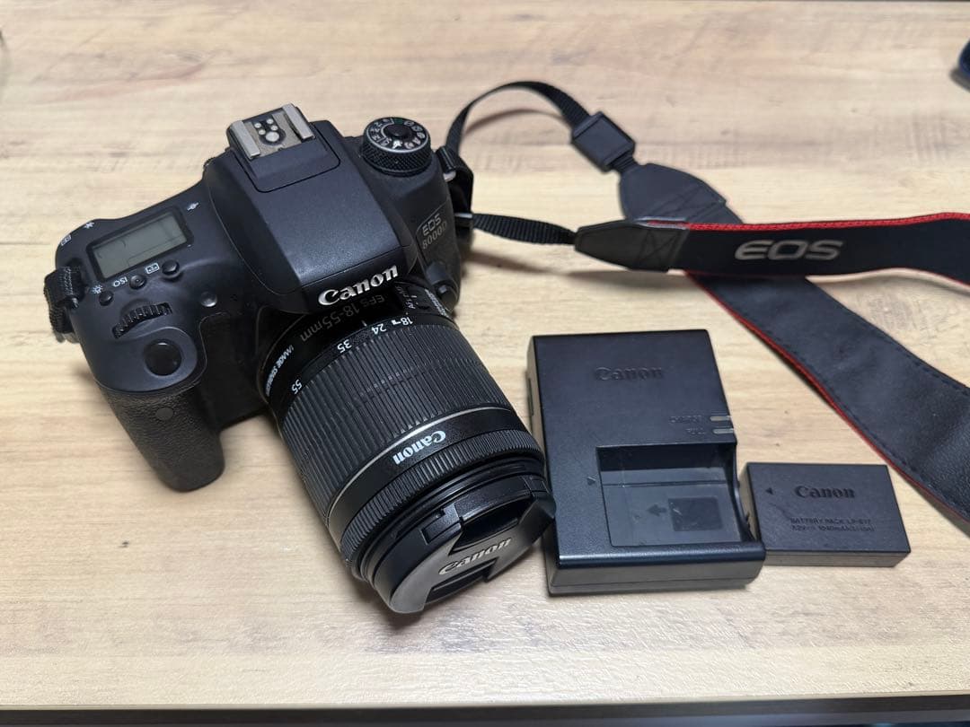 Canon EOS 8000D デジタル一眼レフ