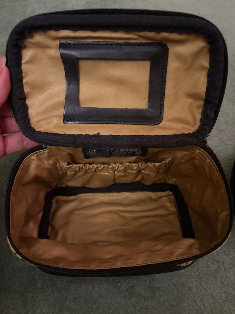 美品♡VERSACE♡ヴェルサーチバニティバッグ＆ポーチ2点セット