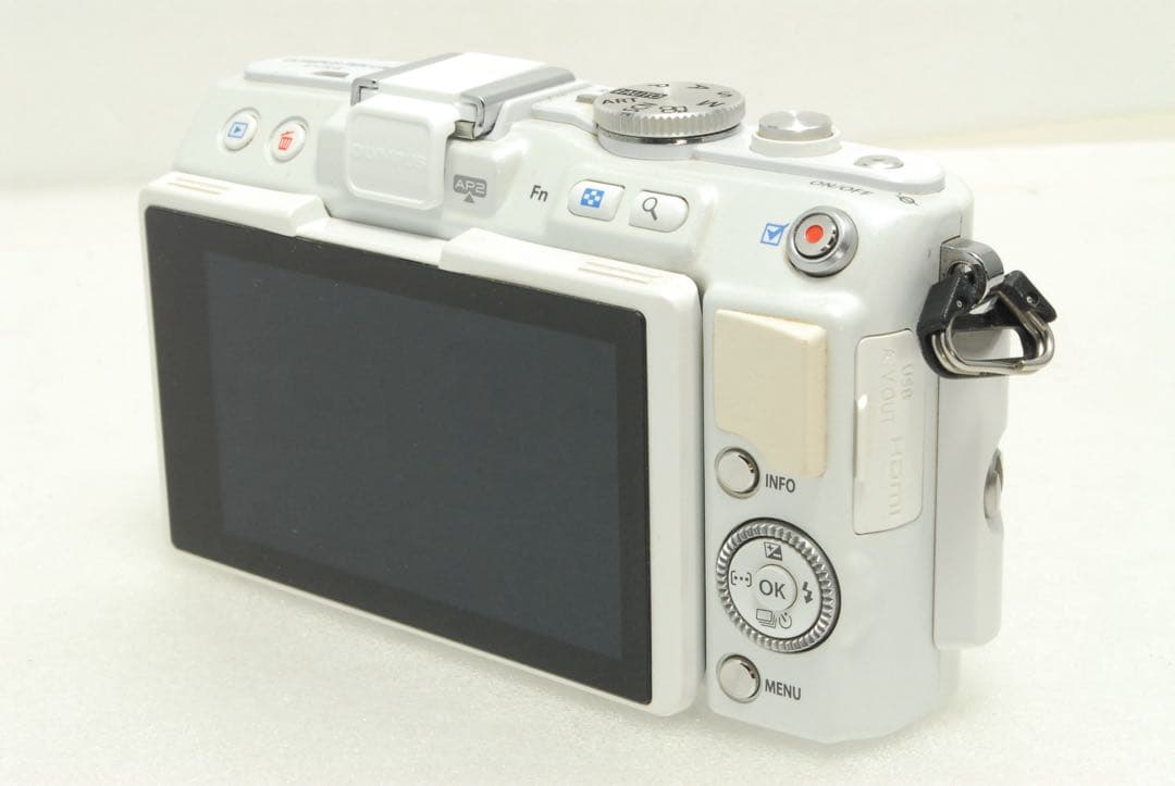 OLYMPUS E-PL6 ❤️スマホ転送 ダブルレンズ ミラーレス オリンパス