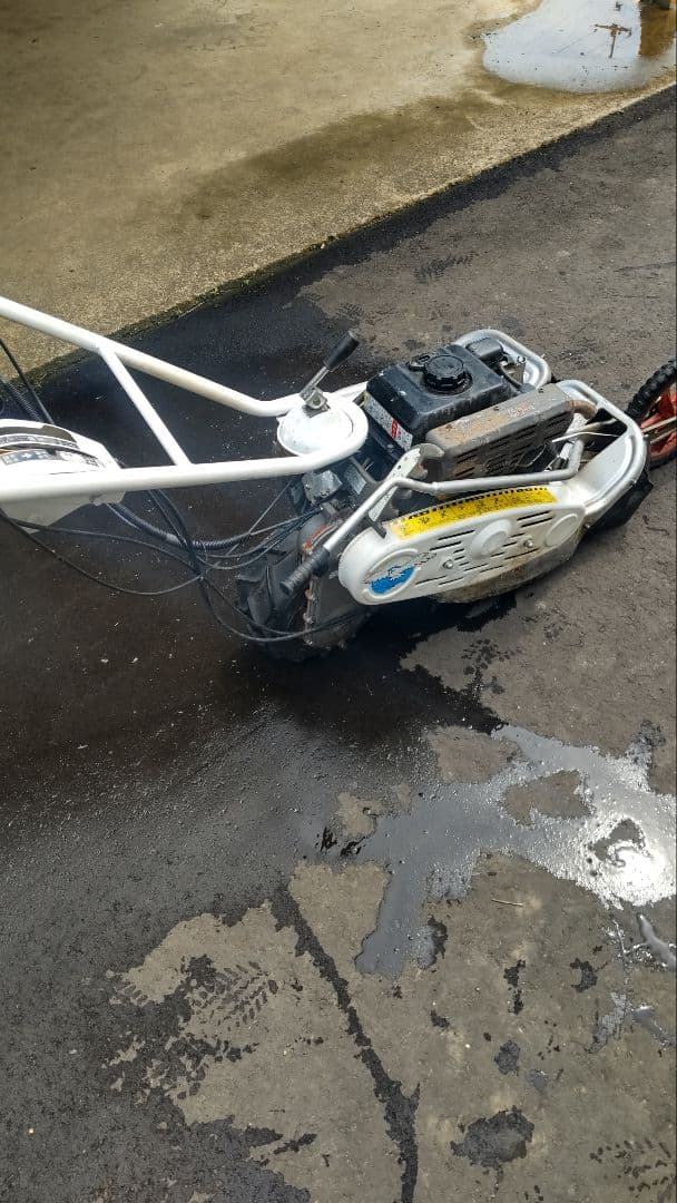 ウイングモアー　WM706 　自走式草刈機