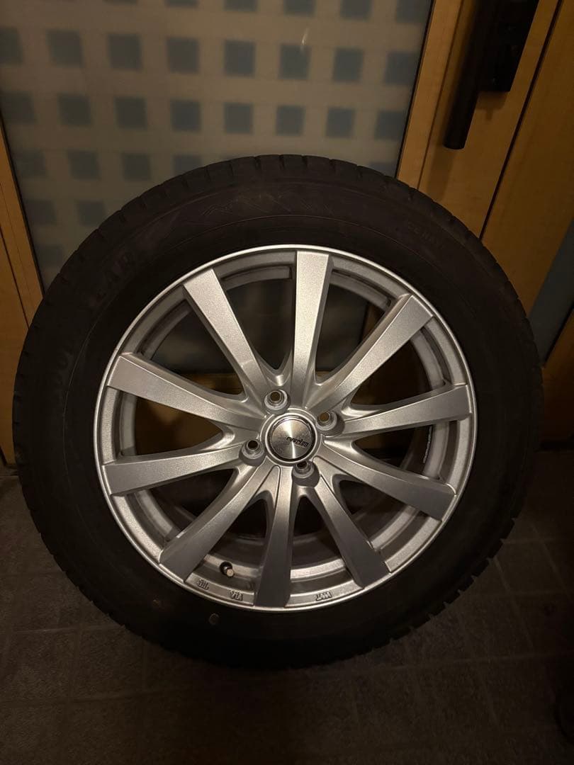 ICE NAVI 8 スタッドレス4本195/60R17 ライズ等に！