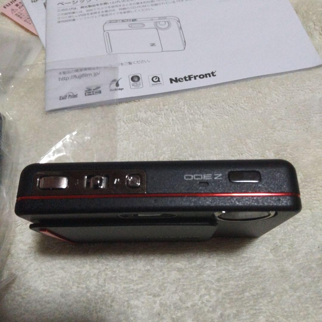 ⭕️新品★Z300 黒色★富士フイルム★箱付き★動作品