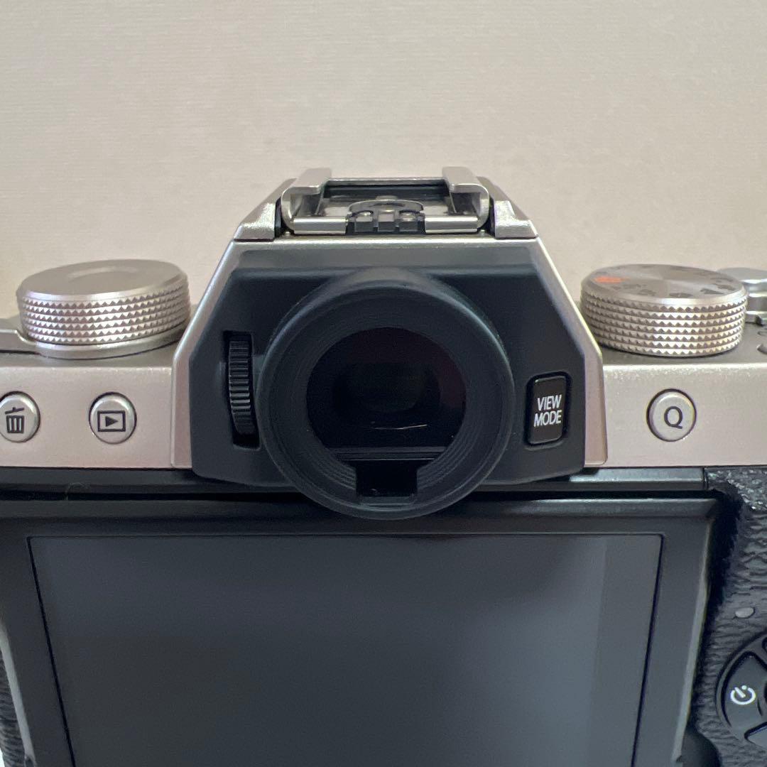 FUJIFILM X-T100 レンズキット [シャンパンゴールド]