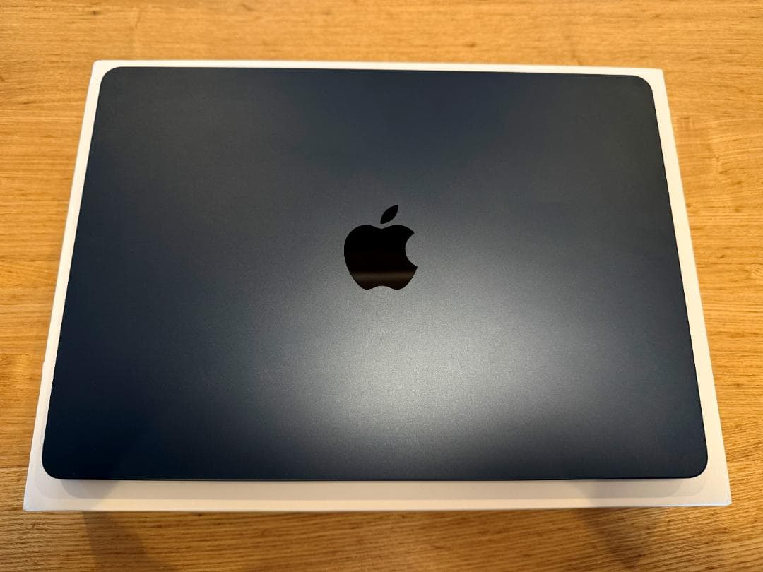 MacBookAir M2 13in 16GB 256GB ミッドナイト