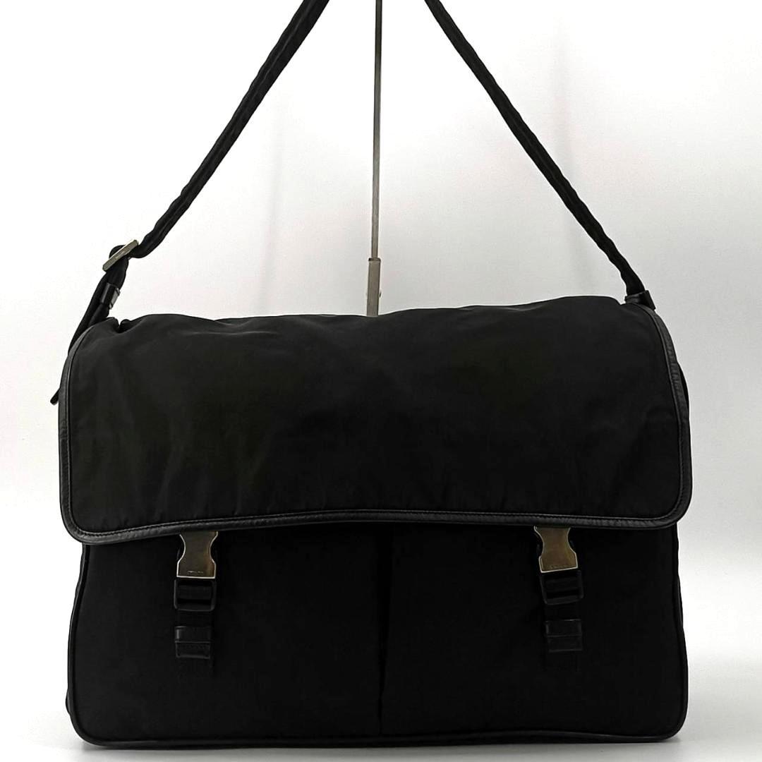 希少✨プラダ y2k メッセンジャー　ショルダー 三角ロゴ　ナイロン　白タグ　黒