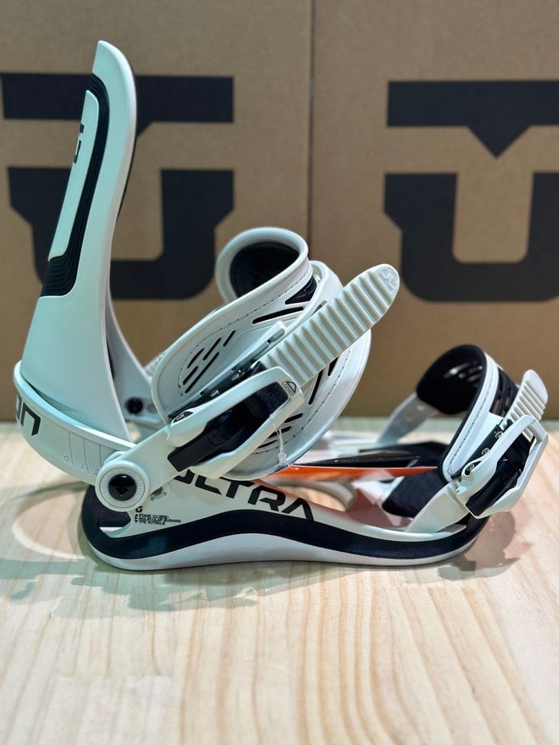 2023-24 UNION ULTRA WMN WHITE S 新品