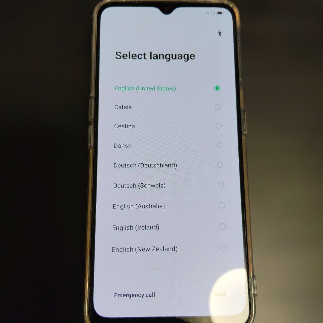 スマートフォン本体 oppoReno3A