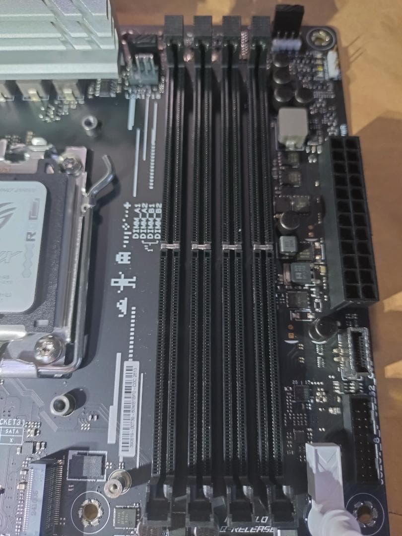 マザーボード ASUS ROG STRIX B650 GAMING Wi-Fi