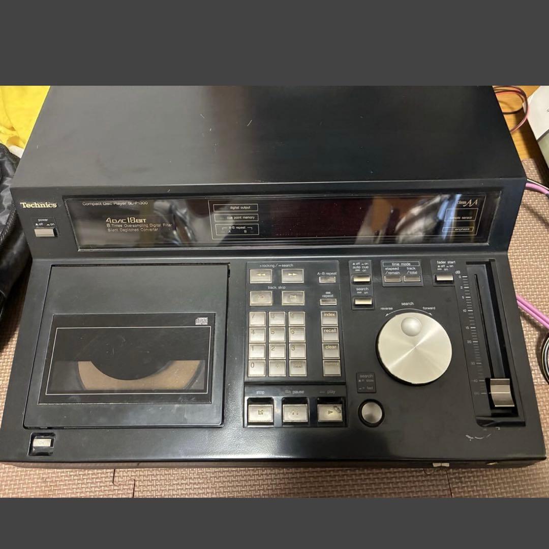 Technics テクニクス SL-P1300 CDプレーヤー ②