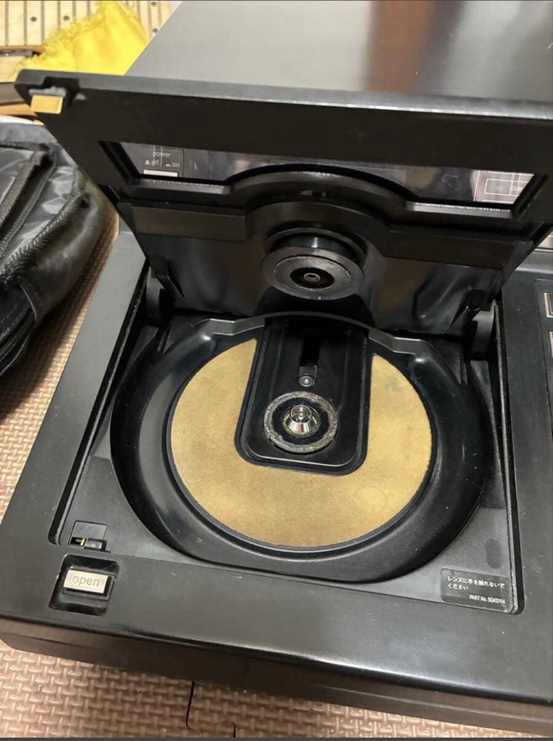 Technics テクニクス SL-P1300 CDプレーヤー ②