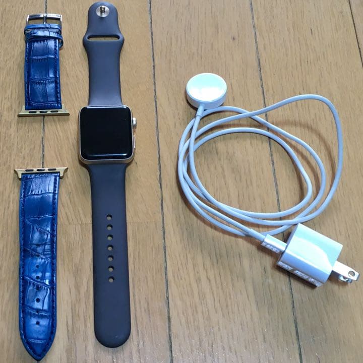 ゴールド Apple Watch、 Series 2 42mmバンド２つ付き