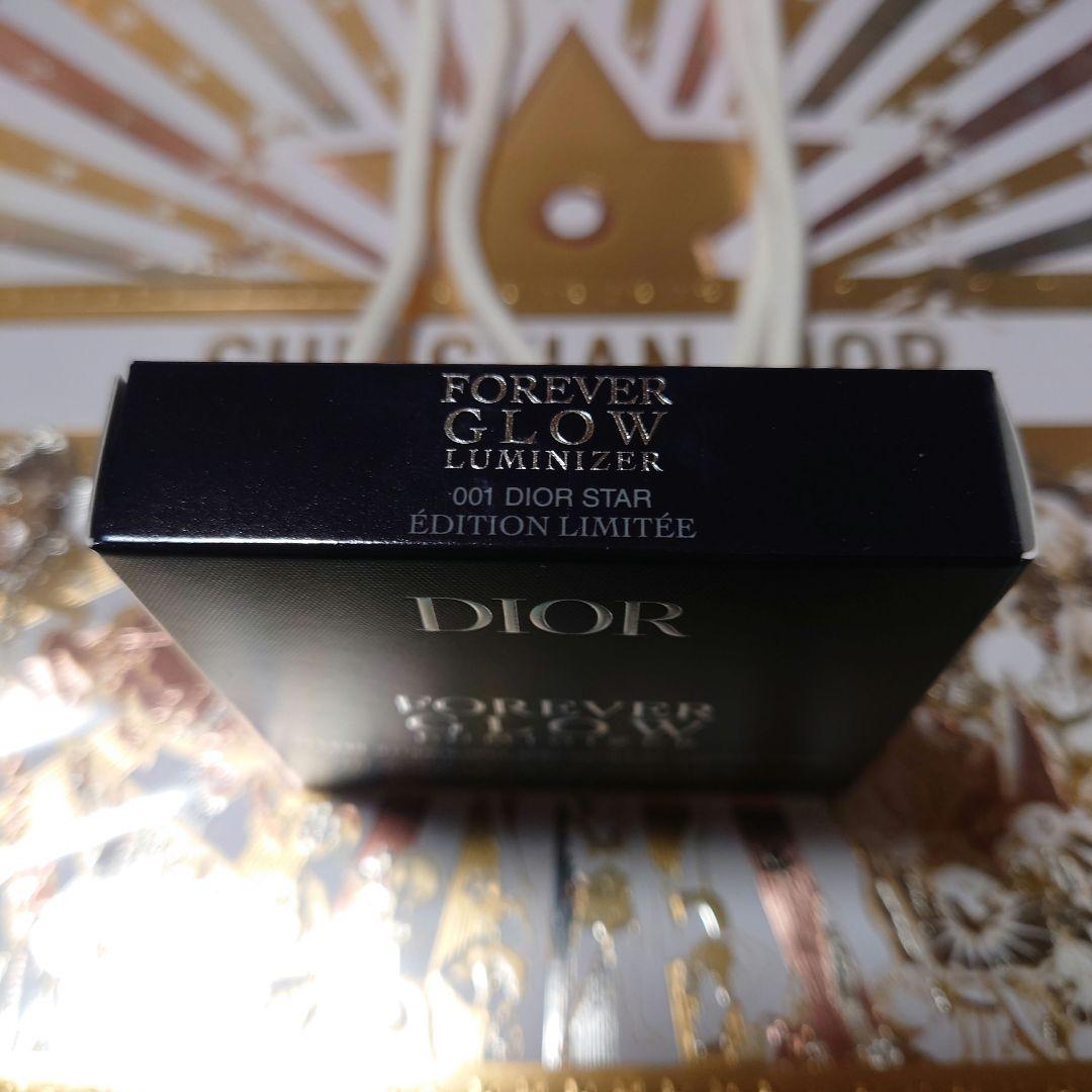 新品　ホリデー♥ディオールスキン フォーエヴァー グロウ ルミナイザー 001