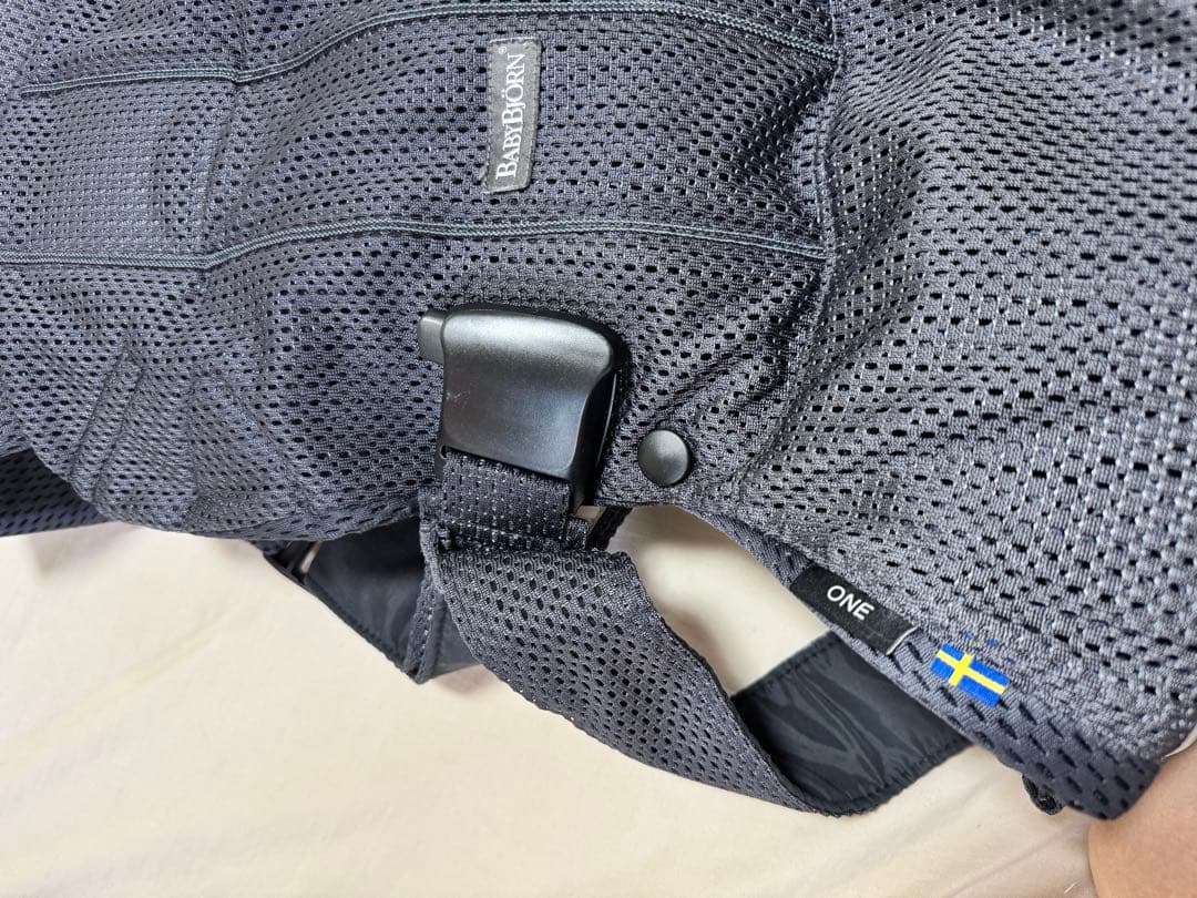 【美品】ベビービョルン 抱っこ紐 ONE KAI Air メッシュ ブラック