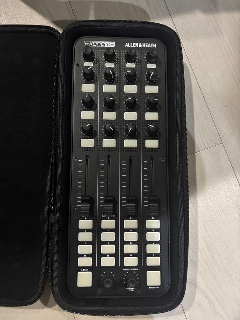 Allen & Heath Xone:k2 DJコントローラー