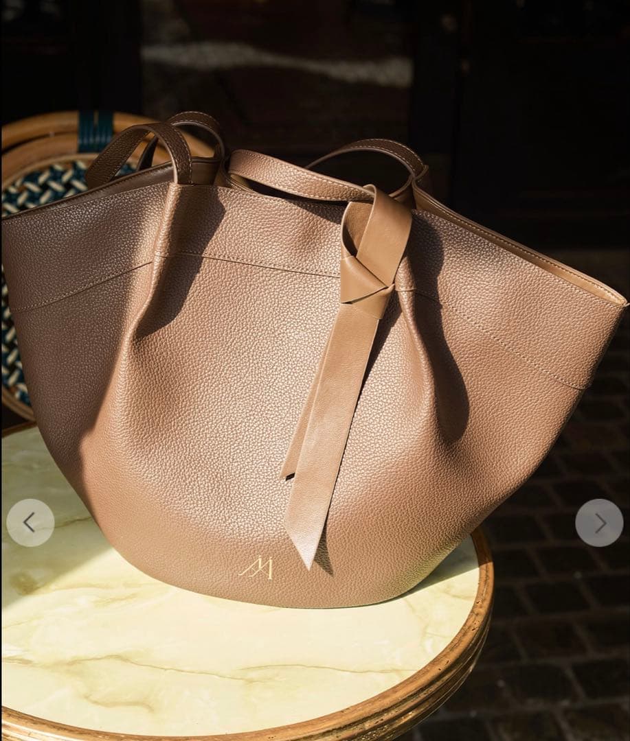 aimeine ベッセルシェイプビッグトートバッグ