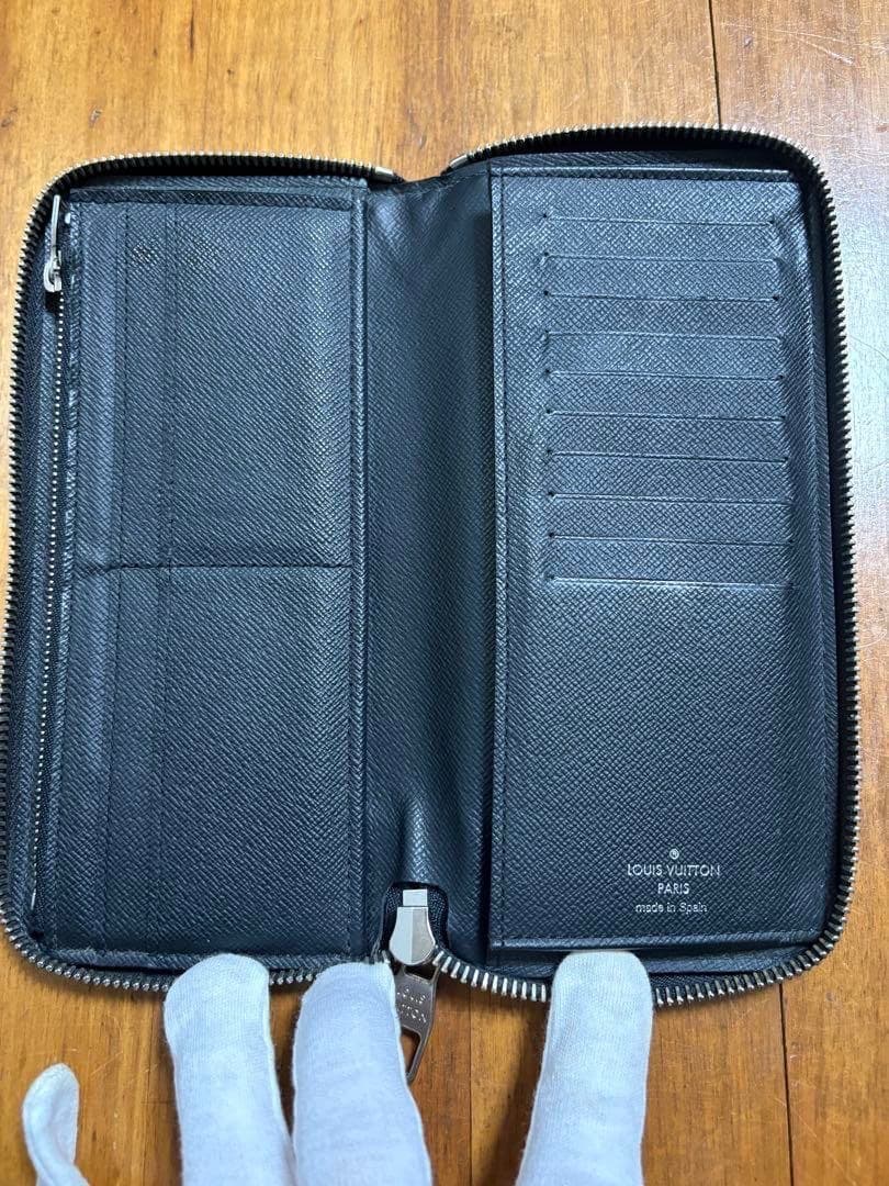 【中古・美品】 LOUIS VUITTON ルイ・ヴィトン( 長財布）正規店購入