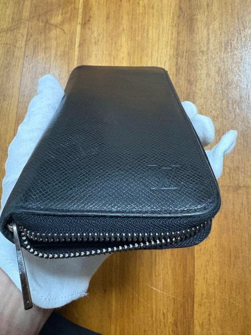 【中古・美品】 LOUIS VUITTON ルイ・ヴィトン( 長財布）正規店購入