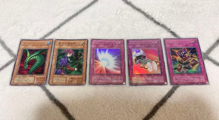 遊戯王 カード19枚（希少）まとめ売り（SE3枚PA4枚UR11枚SR1枚）