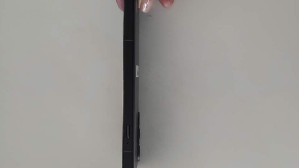 arrows Alpha M08 ブラック　simフリー　クリアケース付