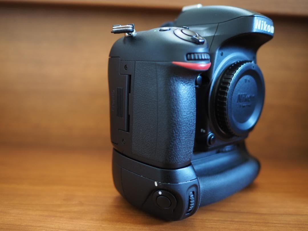 Nikon D610 デジタル一眼レフカメラ