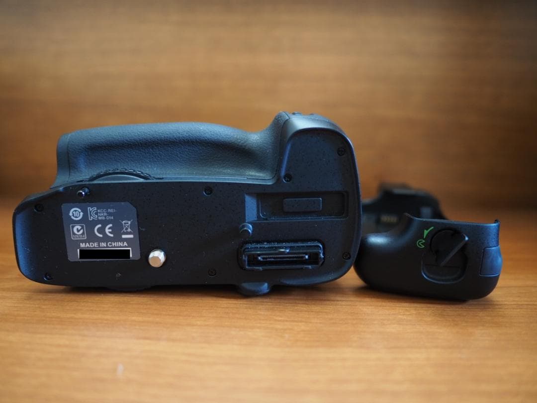 Nikon D610 デジタル一眼レフカメラ