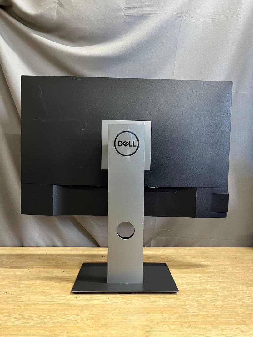 DELL P2421 24.1インチ液晶モニター　回転/高さ調整