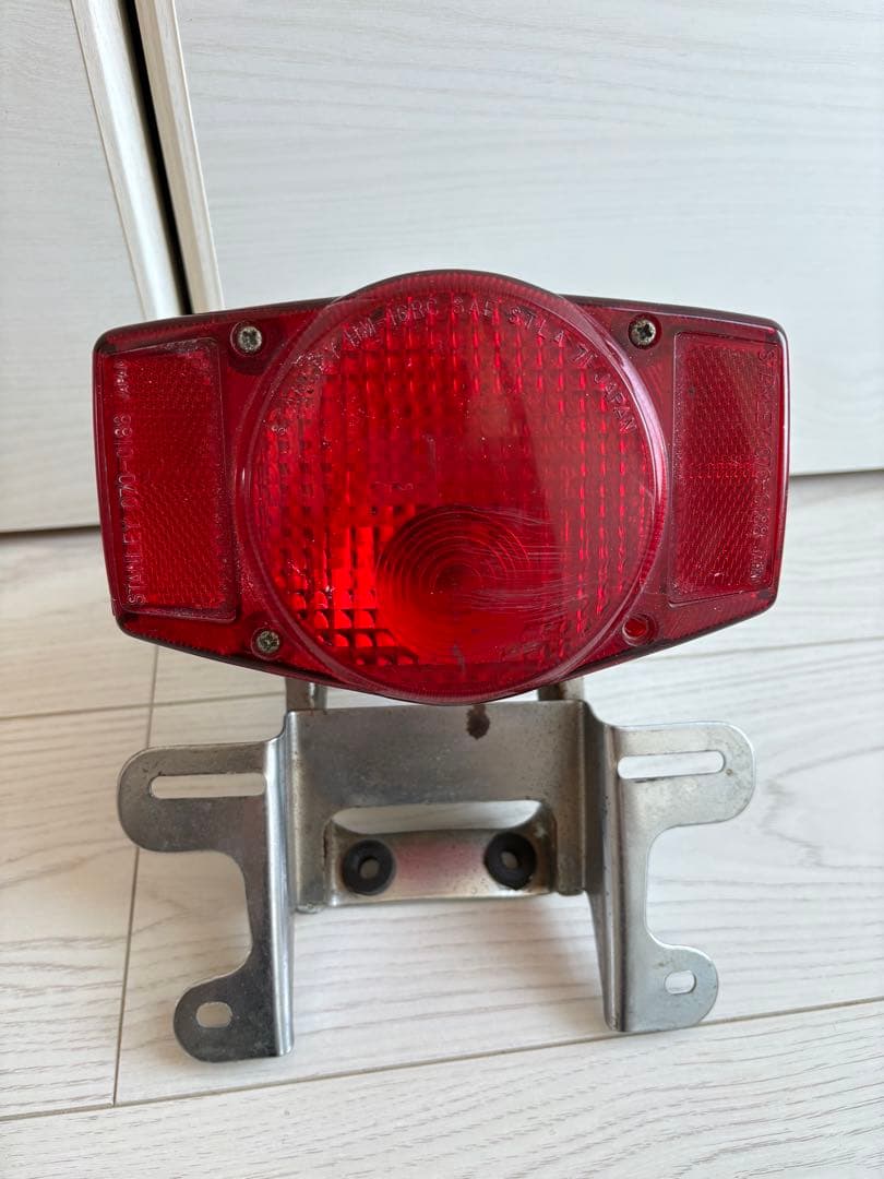 CB750FOUR テールライトASSY